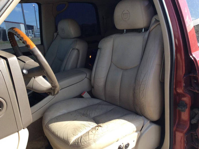 2003 Cadillac Escalade