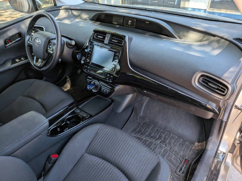 2021 Toyota Prius Prime LE