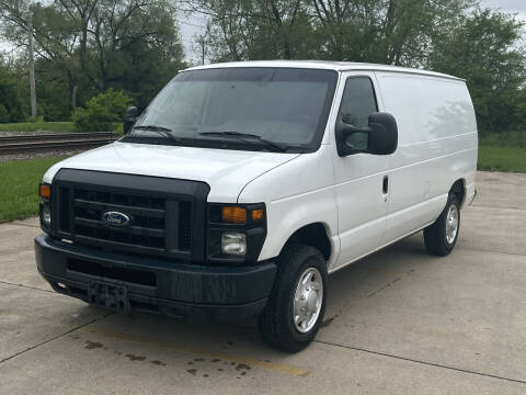 2014 Ford E-Series for sale at Mr. Auto in Hamilton OH