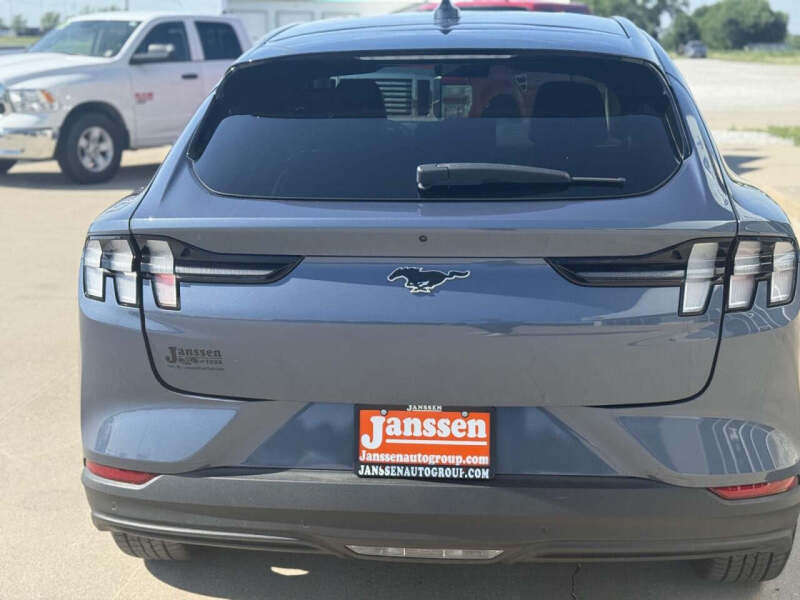 2021 Ford Mustang Mach-E Select