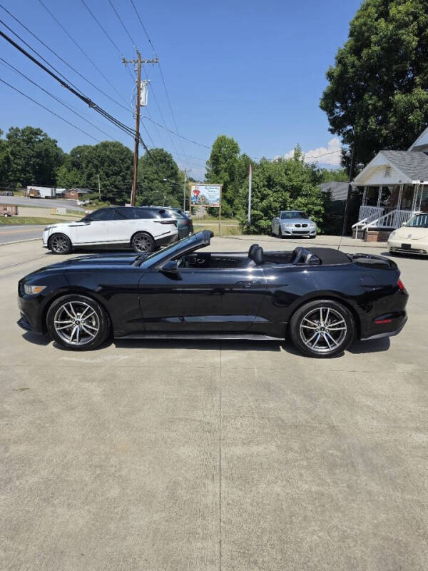 2017 Ford Mustang EcoBoost Premium