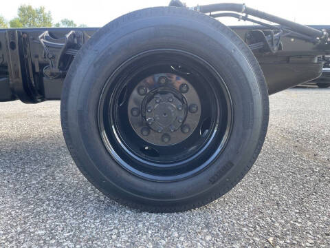 2024 Chevrolet Silverado 5500HD