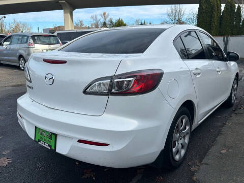 2013 Mazda MAZDA3 i SV