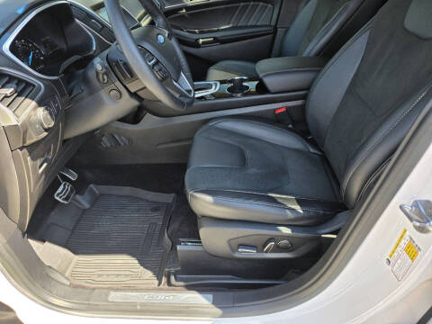 2017 Ford Edge Sport