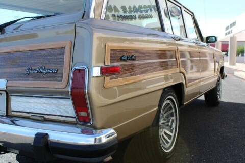 1990 Jeep Grand Wagoneer