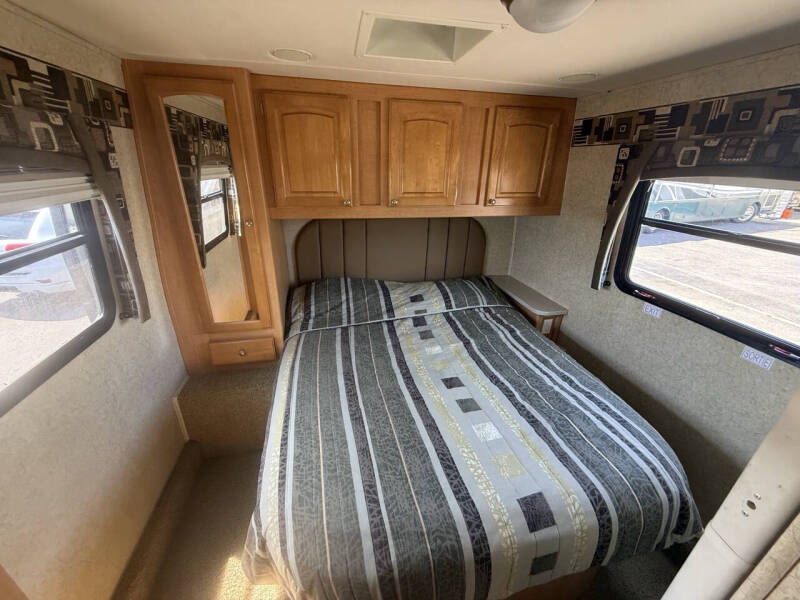2008 Jayco Melbourne 28’ Like New MustSee