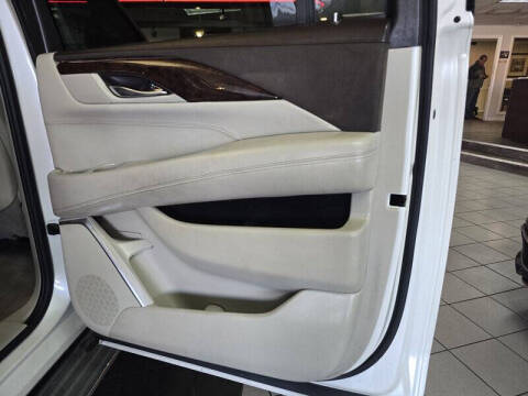 2015 Cadillac Escalade ESV Luxury