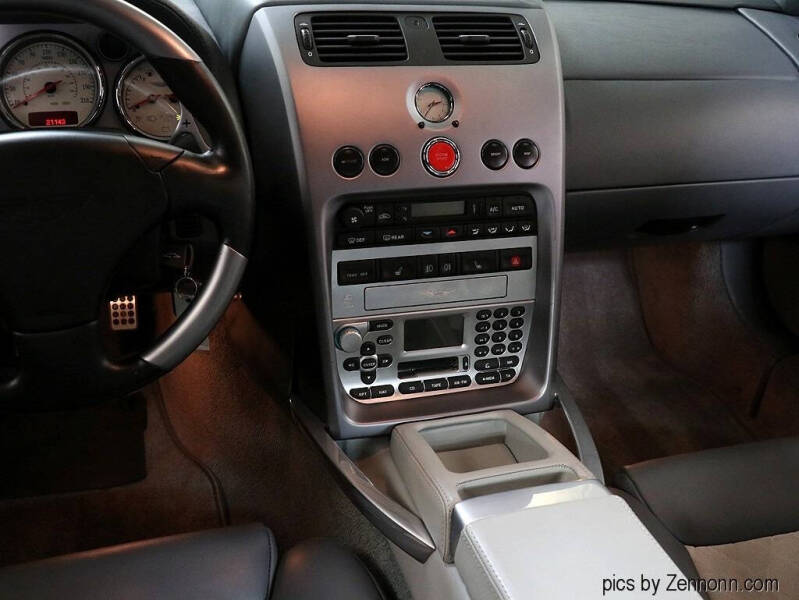 2003 Aston Martin V12 Vanquish