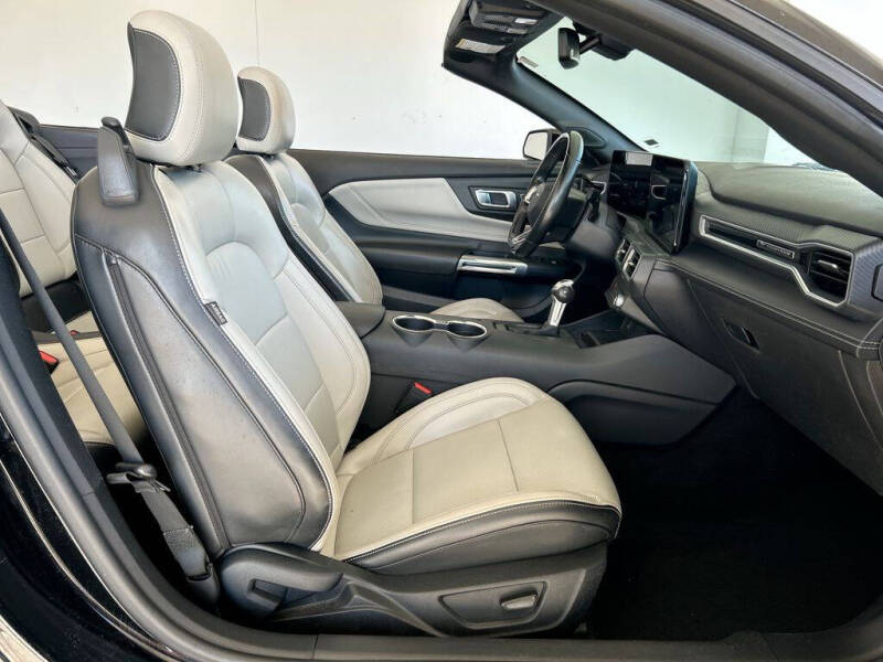 2024 Ford Mustang EcoBoost Premium