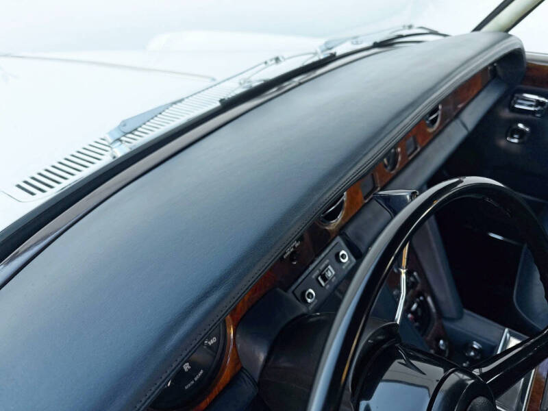 1976 Rolls-Royce Silver Shadow