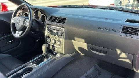 2014 Dodge Challenger SXT