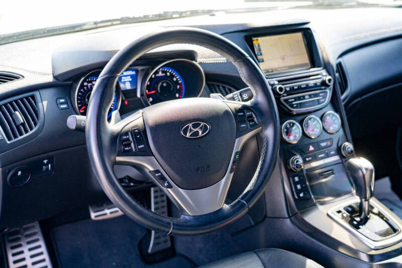 2016 Hyundai Genesis Coupe