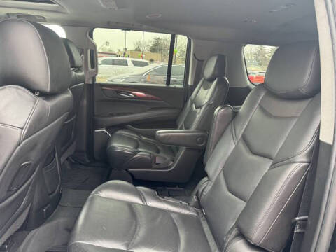 2019 Cadillac Escalade ESV Luxury