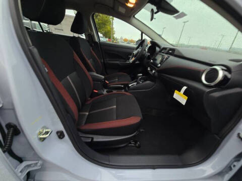 2025 Nissan Versa SR