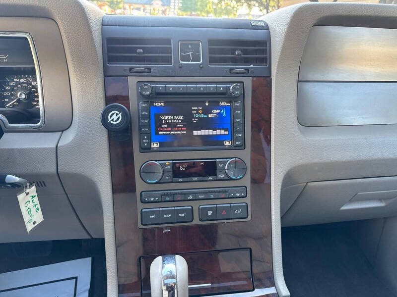 2012 Lincoln Navigator L