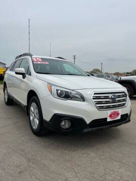 2015 Subaru Outback for sale at UNITED AUTO INC in South Sioux City NE