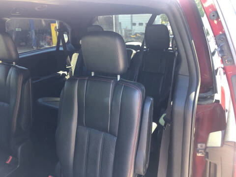 2011 Dodge Grand Caravan R/T