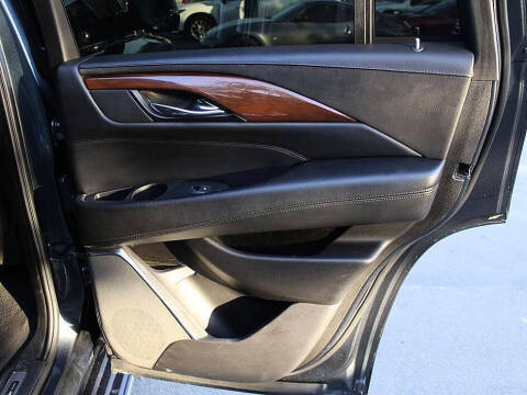 2019 Cadillac Escalade Standard