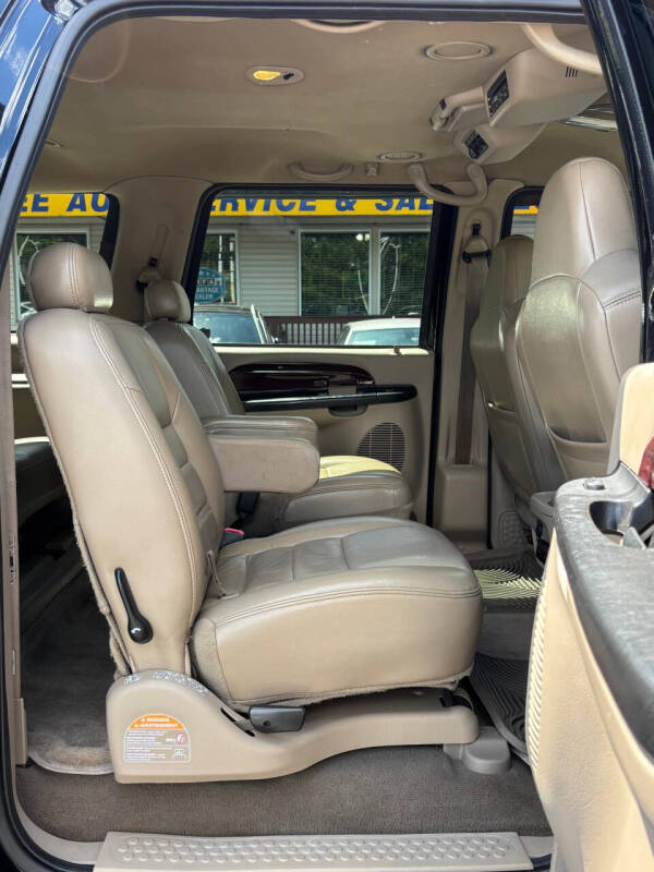 2004 Ford Excursion Limited
