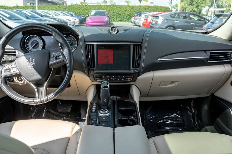 2022 Maserati Levante Modena