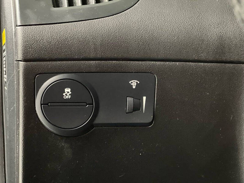 2011 Hyundai Genesis Coupe 3.8L R-Spec