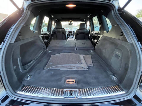 2012 Porsche Cayenne S