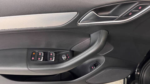 2016 Audi Q3 2.0T quattro Premium Plus
