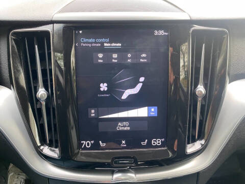 2018 Volvo XC60 T5 Momentum