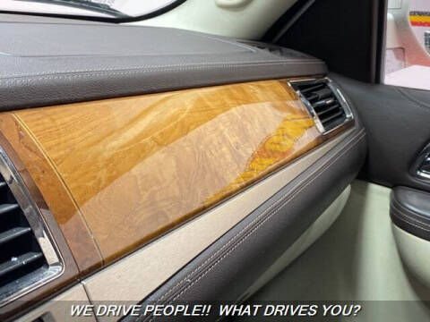 2011 Cadillac Escalade Platinum Edition