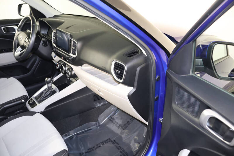 2024 Hyundai Venue SEL