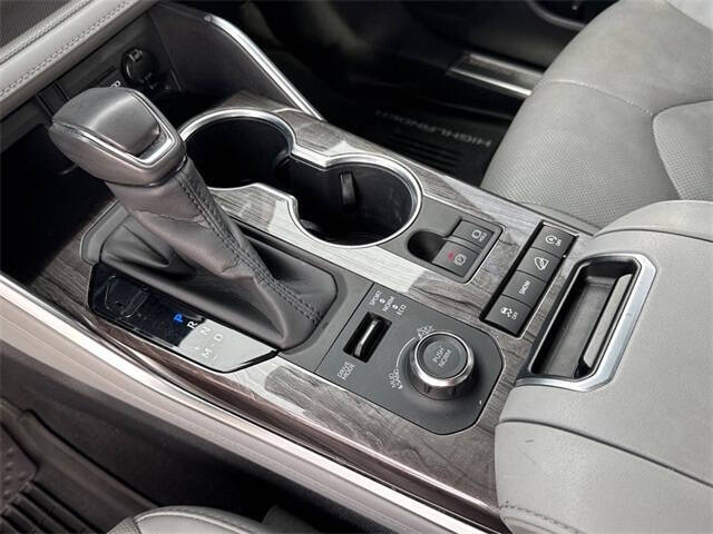 2020 Toyota Highlander Platinum