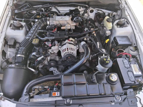 2004 Ford Mustang GT Deluxe