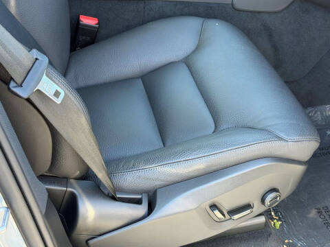 2025 Volvo XC90 T8 Plus Bright Theme 7P