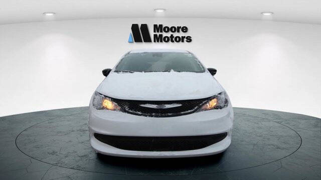 2026 Chrysler Voyager LX