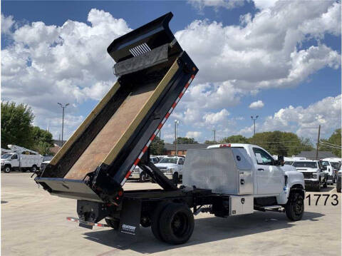 2022 Chevrolet Silverado 5500HD