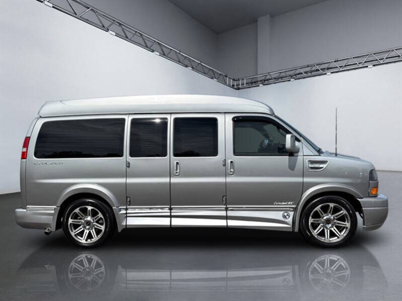 2018 GMC Savana 2500
