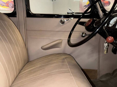 1940 Ford Deluxe