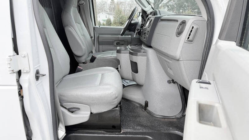 2011 Ford E-Series E-150