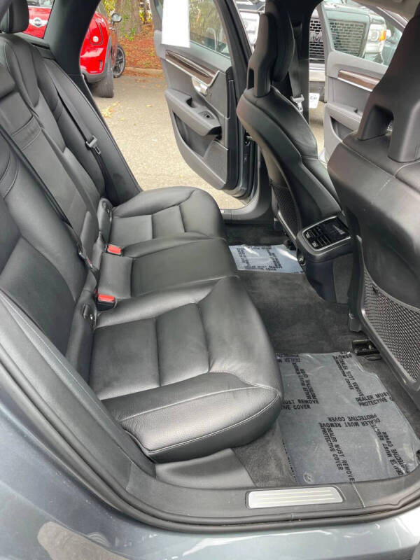 2017 Volvo S90 T5 Momentum