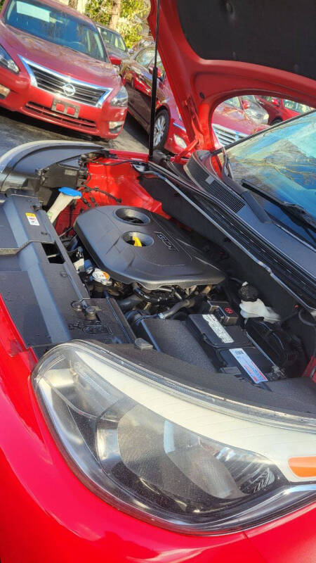2016 Kia Soul +