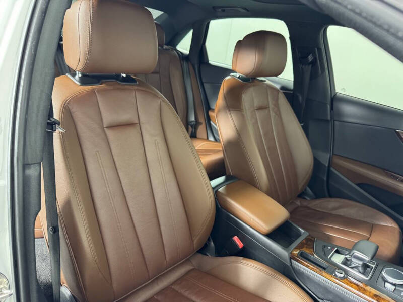 2019 Audi A4 quattro Premium Plus 45 TFSI