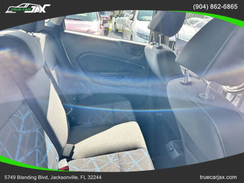 2013 Ford Fiesta SE