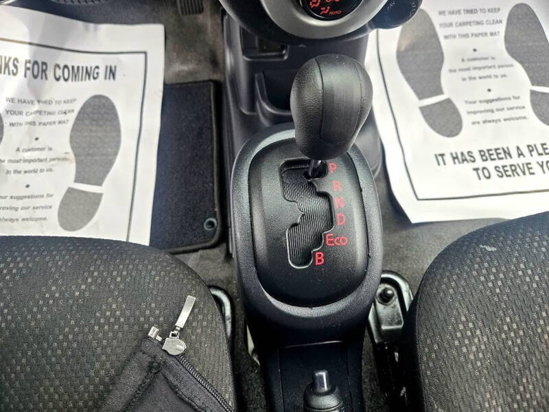 2012 Mitsubishi i-MiEV SE