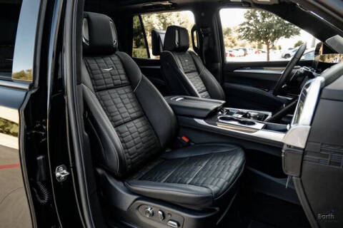 2025 Cadillac Escalade-V