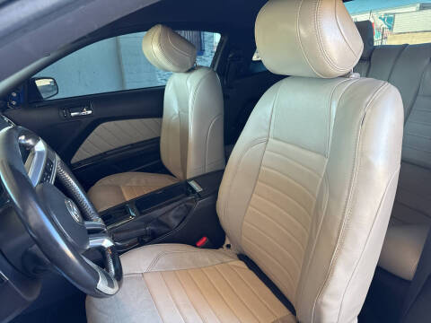 2014 Ford Mustang V6