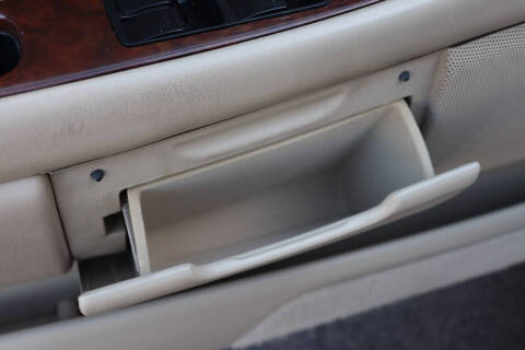 2001 Toyota Avalon XLS