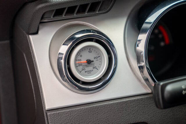 2006 Ford Mustang 21