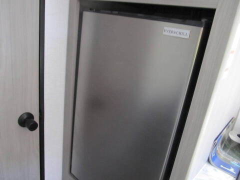 2024 Coleman CM17r24