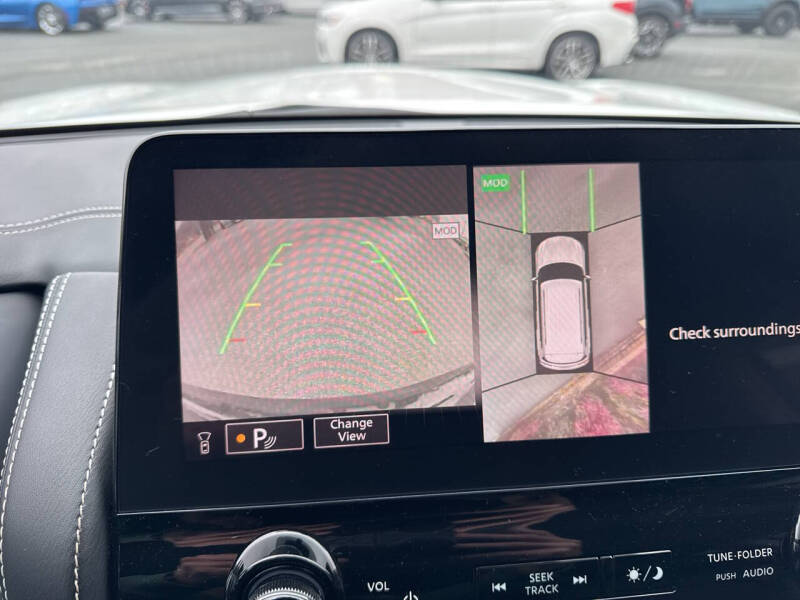 2022 Infiniti QX80 Premium Select