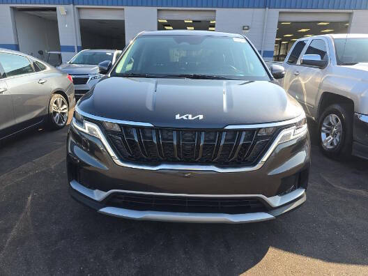 2024 Kia Carnival LX